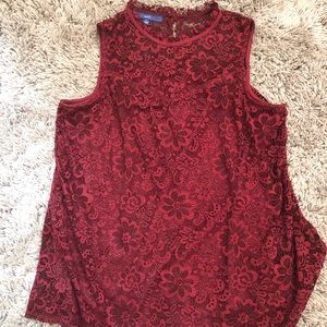 Lace neck top! Burgundy L